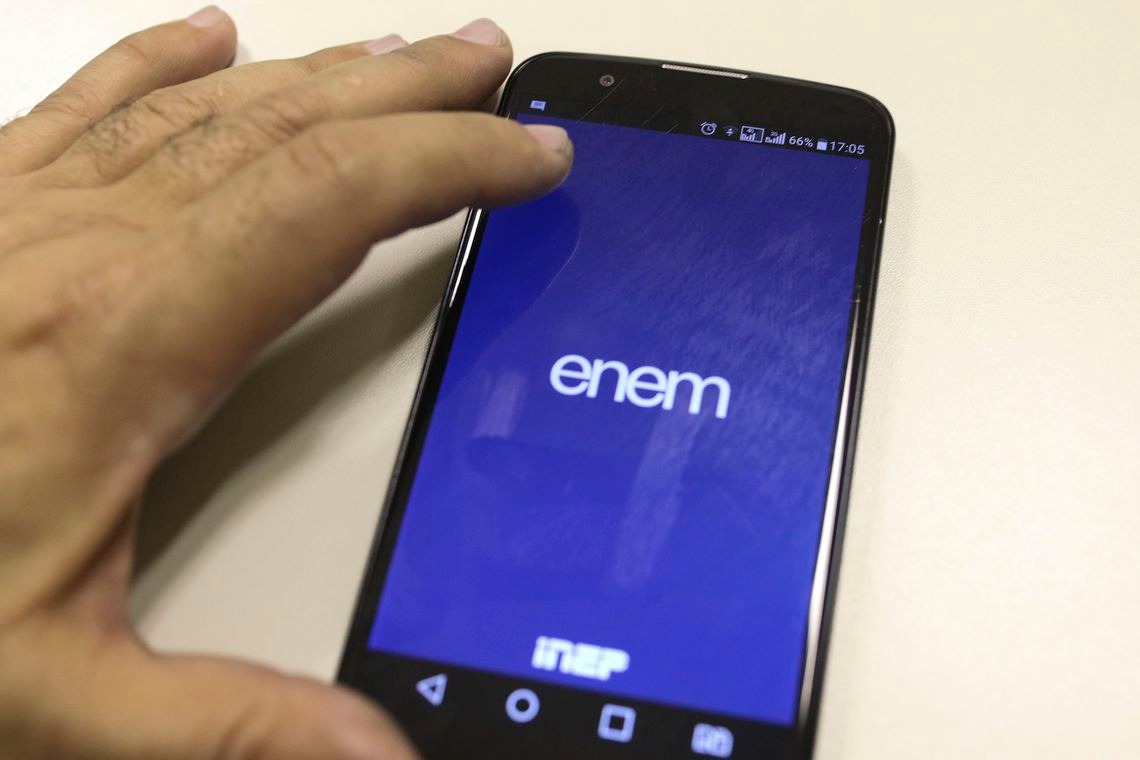 Piloto do Enem Digital pode ter 100 mil participantes, diz ministro