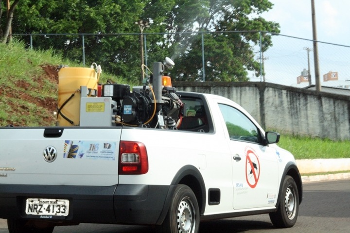 Fumacê irá percorrer 7 bairros nesta sexta-feira até as 22 horas