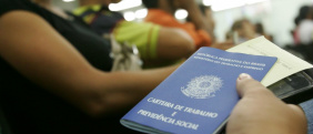 Em 1 ano, 2,5 milhões de pessoas entram na fila do desemprego
