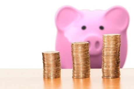 Brasileiros voltam à poupança e aos títulos públicos por segurança Caderneta de poupança captou R$ 30,5 bilhões em abril
Needpix