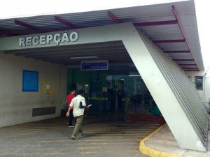 HU paga fornecedores e continua fechado à espera de convênio com Prefeitura Entrada da recepção do HU. (Foto: André Bittar)