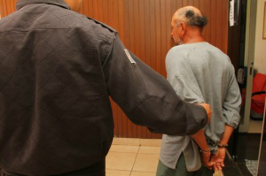 O suspeito confessou o crime e disse ter sido um momento de bobeira (Foto: Marcos Ermínio)