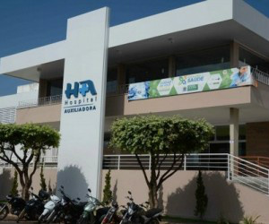 Hospital para onde homem foi levado em estado grave 
(Foto: Divulgação)
