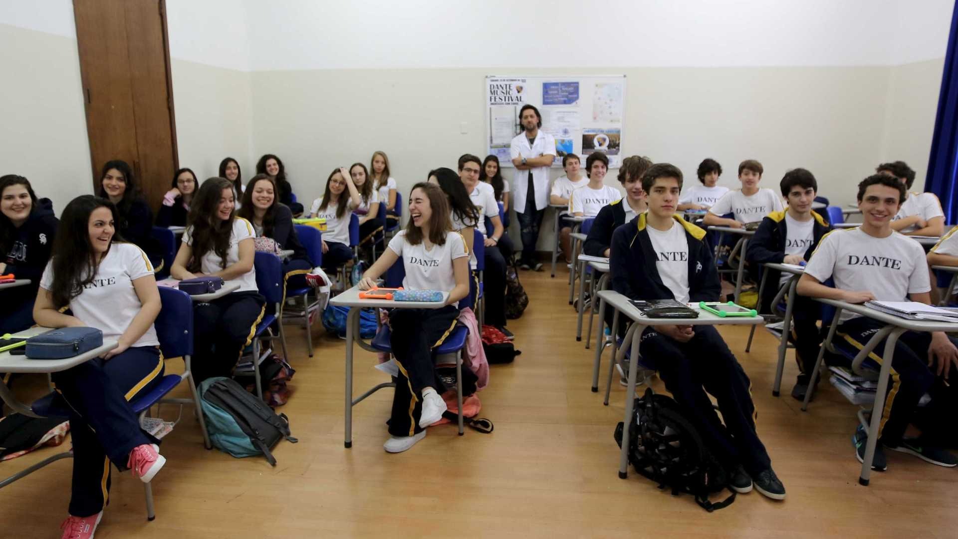 Reuters / Paulo Whitaker