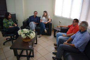 Prefeita Délia Razuk reuniu na manhã desta segunda-feira com a Mesa Diretora da Câmara de Vereadores de Dourados – A. Frota