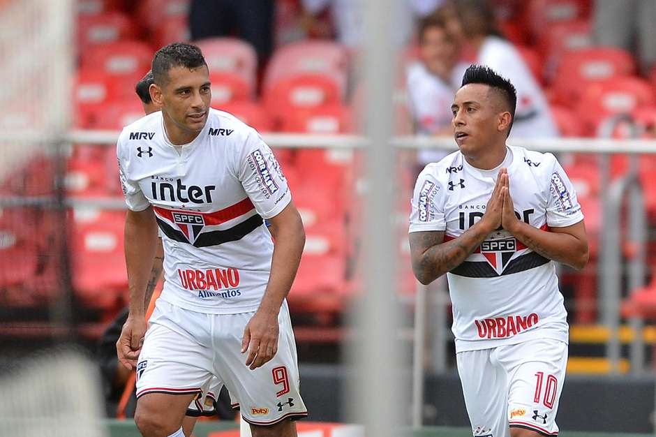 São Paulo vence Botafogo-SP com gol e desculpas de Cueva