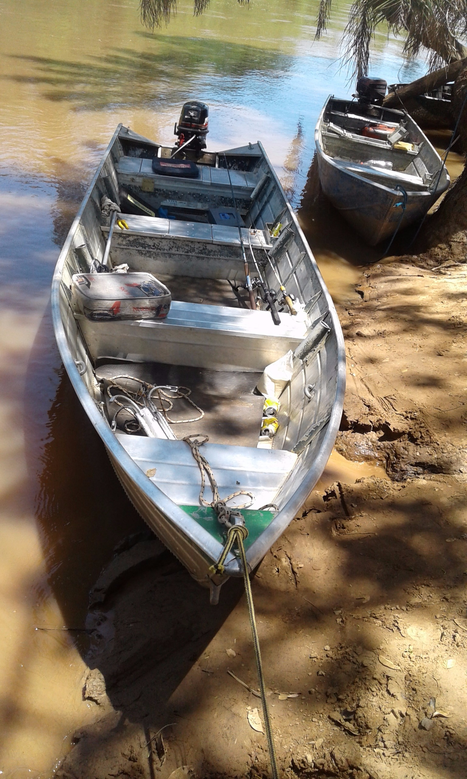 Seis turistas são autuados por pesca ilegal e tem barcos apreendidos