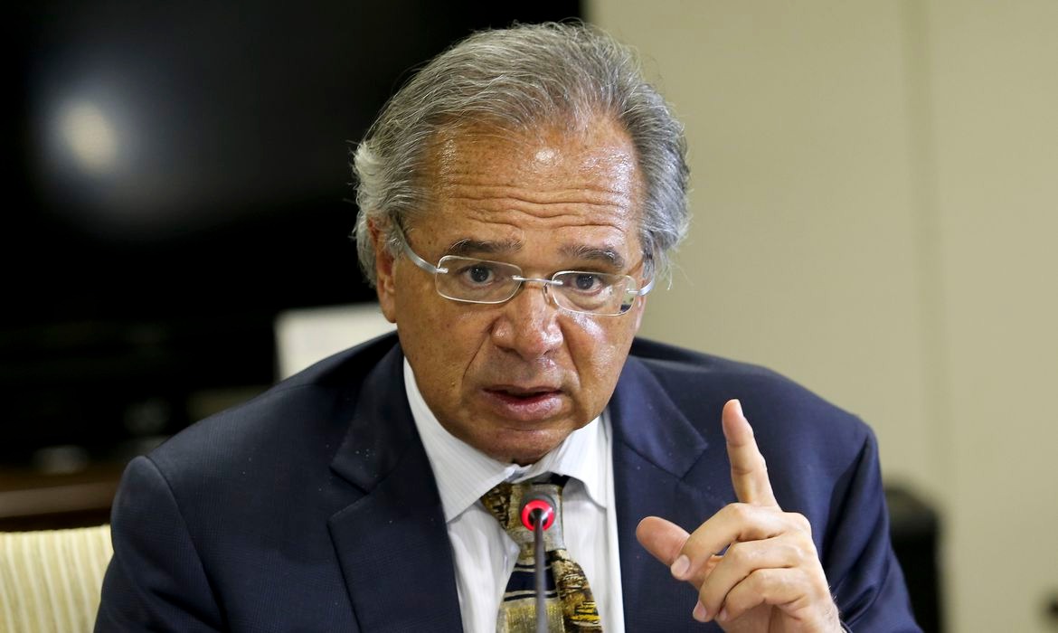 Guedes: Se Bolsonaro vetar reajuste a servidores, Brasil volta à trilha Wilson Dias/Agência Brasil