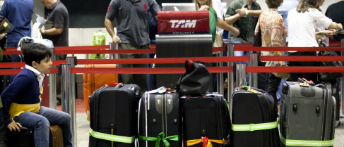 Fernando Donasci / Reuters