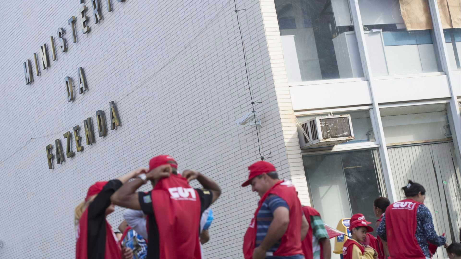 Sindicatos tentam evitar que reforma tire benefícios negociados Marcelo Camargo/Agência Brasil