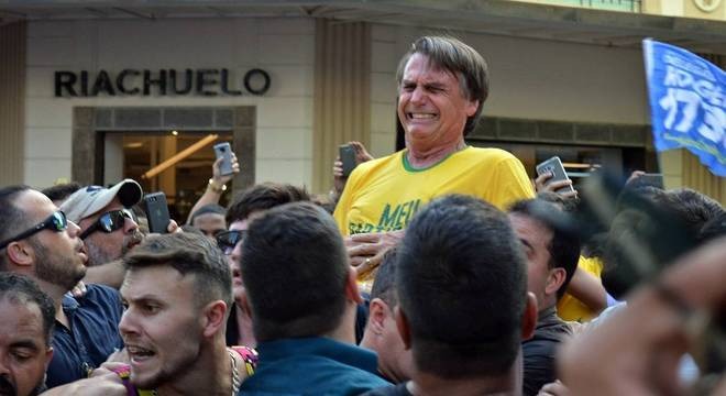 Facada em Bolsonaro durante campanha completa um ano Bolsonaro foi esfaqueado em Juiz de Fora (MG)
Raysa Leite/Folhapress