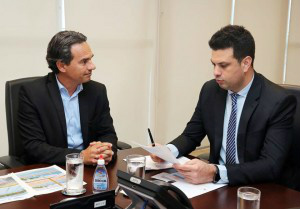 Prefeito pede ao ministro dos esportes para reformar quatro parques Prefeito pede ao ministro dos esportes para reformar quatro parques