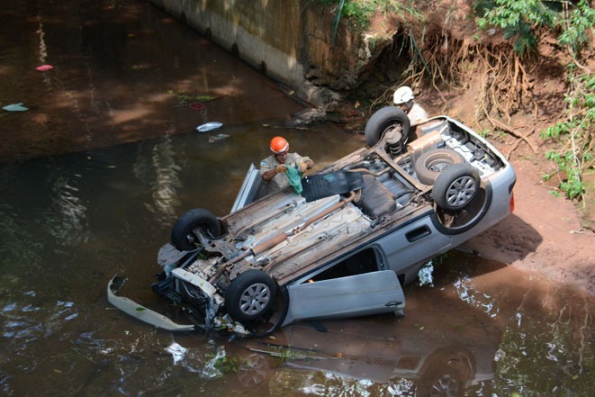 A condutora teria brigado em casa. - Foto: Bruno Henrique / Correio do Estado