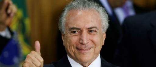 Temer diz que sociedade entende que deve apoiar governo © Reuters