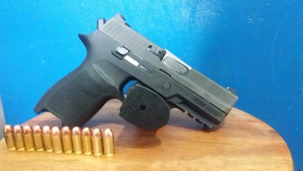 Homem é preso pelo DOF por porte ilegal de arma de fogo Homem é preso pelo DOF por porte ilegal de arma de fogo