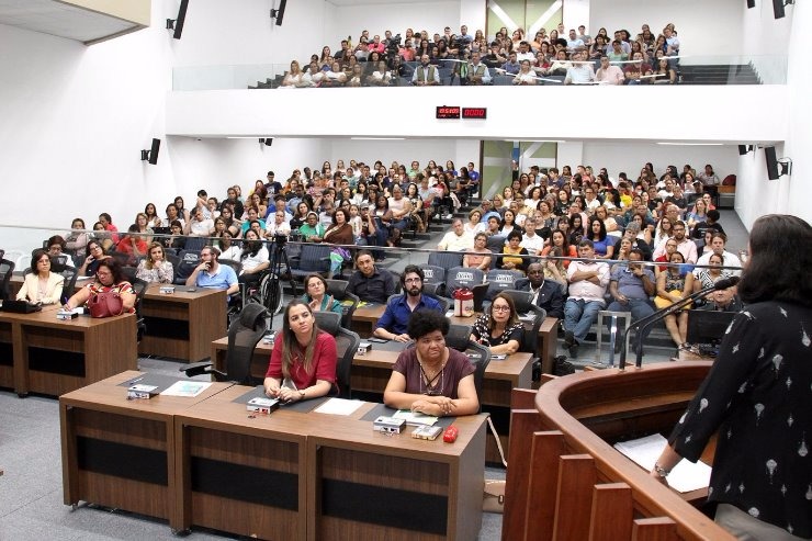 Audiência Pública que debateu a presença de psicólogos e assistentes sociais nas escolas do Estado. Foto: Wagner Guimarães 