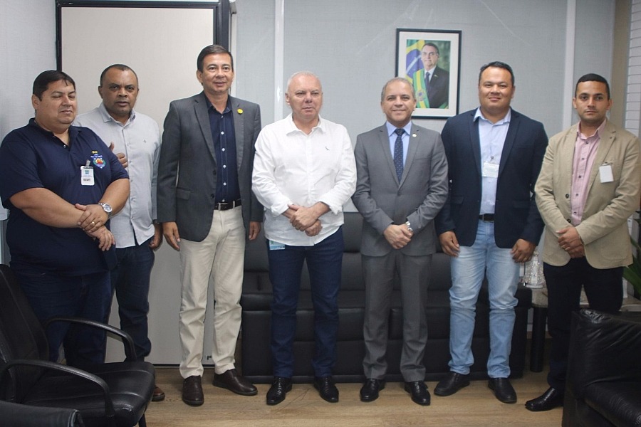 Coronel David se reúne com Polícias e Bombeiro Militar para definir futuro político Divulgação