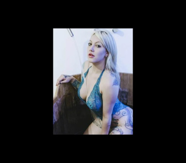 Modelo vende 'nudes' para americanos: "brasileiros são murrinhas"