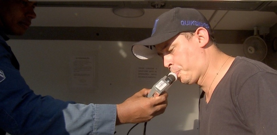 Flagrantes de embriaguez viram rotina e autoridades pedem: não dirijam depois de beber