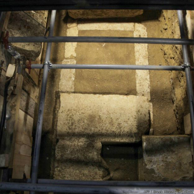 Material genético encontrado em ossada será analizado por cientistas