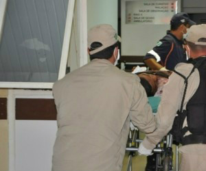 Homem morreu após receber golpes de faca (Foto: Maikon Leal)