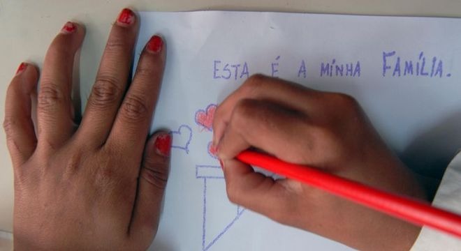 Hoje é dia mundial da alfabetização, e o Brasil tem o que comemorar? Alfabetização avançou nos últimos anos, mas ainda temos 11 milhões de analfabetos. Marcelo Camargo/Agência Brasil