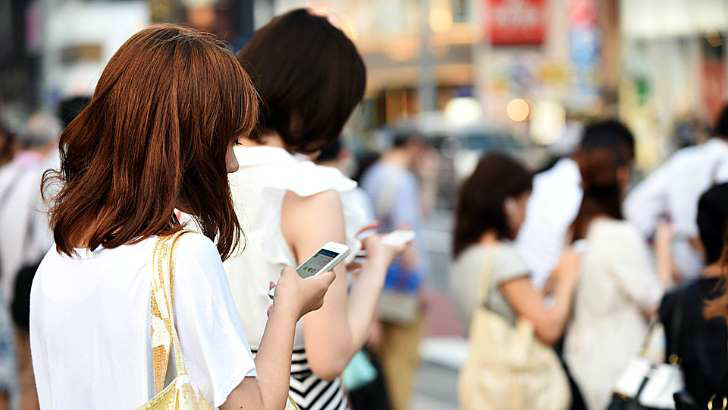 © Atsushi Tomura/Getty Images Smartphones: um simples voo é capaz de captar informações de milhares de telefones