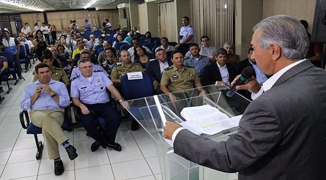 Prefeituras e governo assinam termo de cooperação com o Ministério da Defesa para receber Projeto Rondon Prefeituras e governo assinam termo de cooperação com o Ministério da Defesa para receber Projeto Rondon