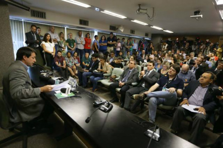 Carne fraca: Governo tenta reduzir impacto no mercado interno e externo