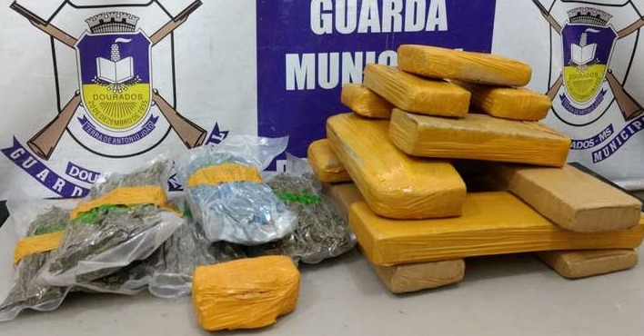 Guarda Municipal localiza mochila com drogas dentro de ônibus Divulgação