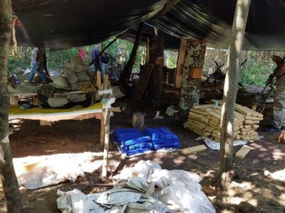 Acampamento onde ficavam homens que trabalhavam na plantação de maconha - Crédito: (Cândido Figueiredo/ABC Color)

 
