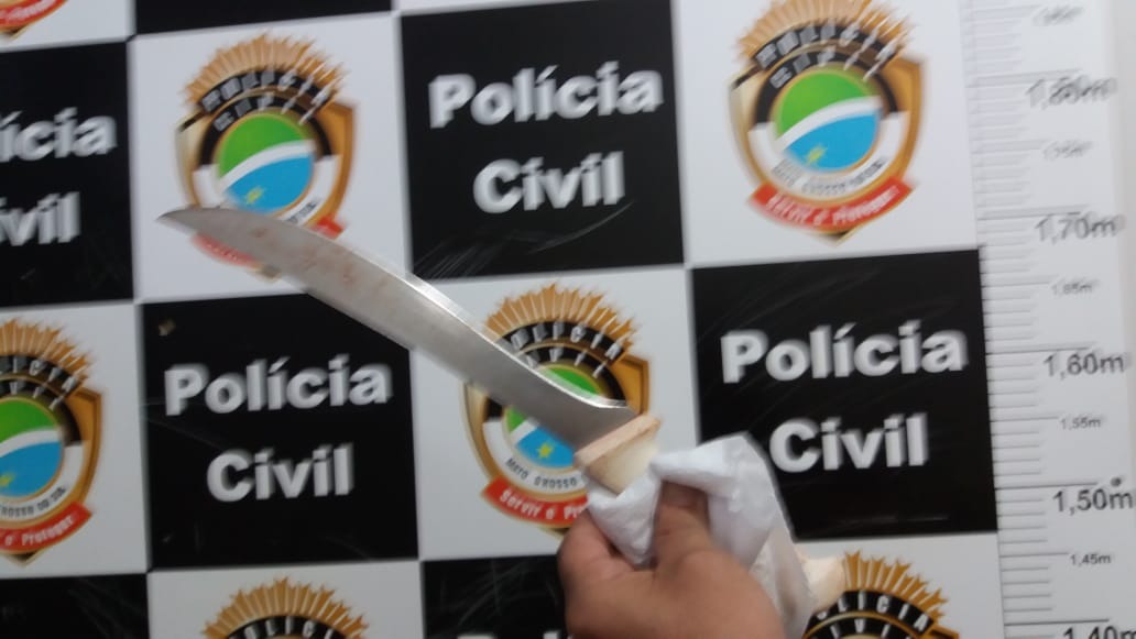 Arma utilizada no crime. Osvaldo Duarte
