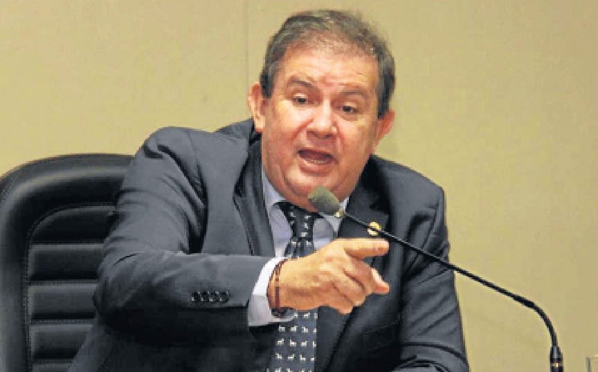 Rocha questionou a convocação de Monteiro sem a presença do relator, Kayatt, na reunião da CPI - Wagner Guimarães/ALMS