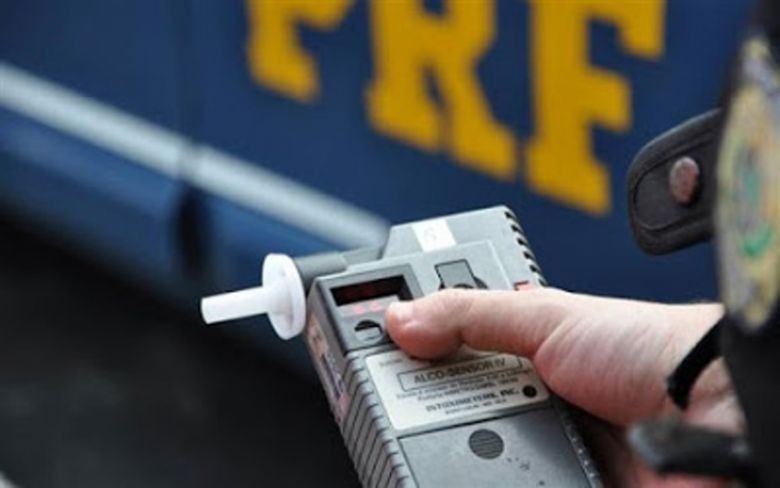 PRF vem realizando testes constantes com motoristas - Foto: Divulgação/PRF