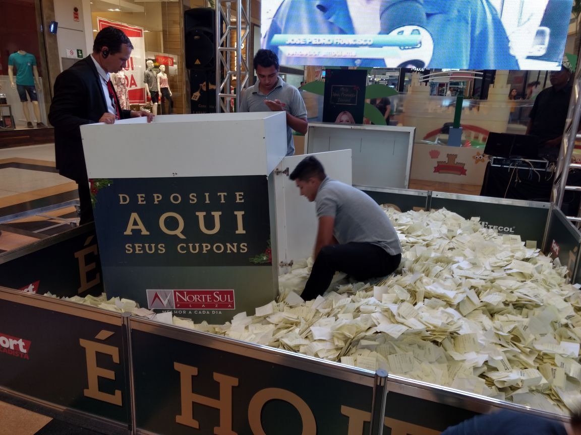 Shopping da Capital investe sorteios de prêmios e em grandes marcas para atrair público Foram 289 mil cupons concorrendo aos prêmios