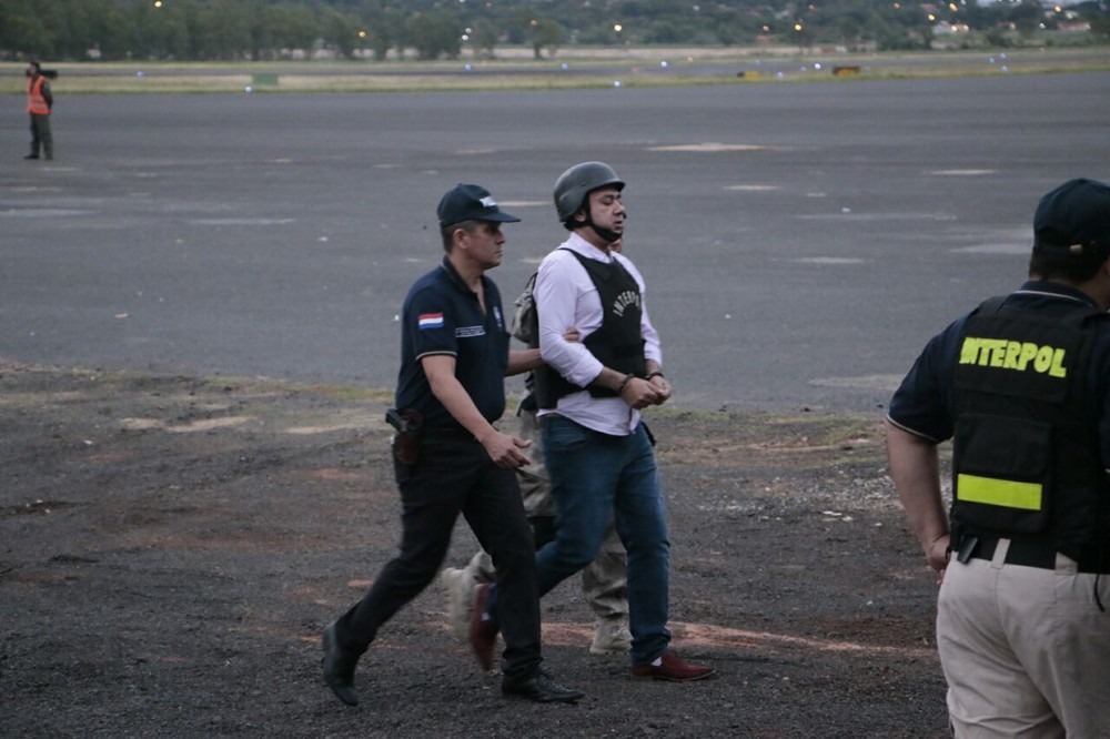 Jarvis Pavão é extraditado do Paraguai para o Brasil (Foto: Secretaria Nacional de Políticas sobre Drogas/Divulgação)