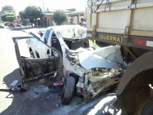 Com Lei Seca mais severa, mortes no trânsito têm queda de 14,8% na Capital Jonildo lembrou do acidente deste domingo, que pode ter sido ocasionado por embriaguez (Foto: Renan Nucci)