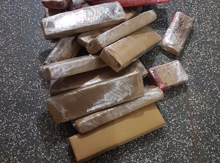 Droga estava em uma mala que levantou suspeita pelo peso acima da média
(Foto - Divulgação).