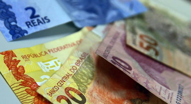 Banco Central amplia circulação de dinheiro a nível recorde
Foto: Marcello Casal Jr/Agência Brasil 