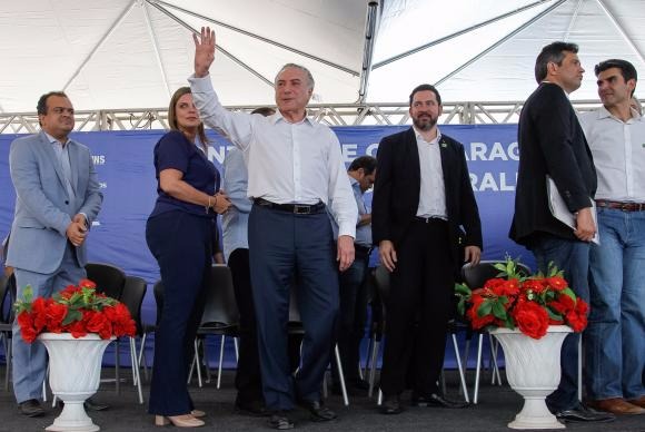 Cerimônia de assinatura da Ordem de Serviço de construção da ponte rodoviária sobre o Rio Araguaia Beto Barata/PR