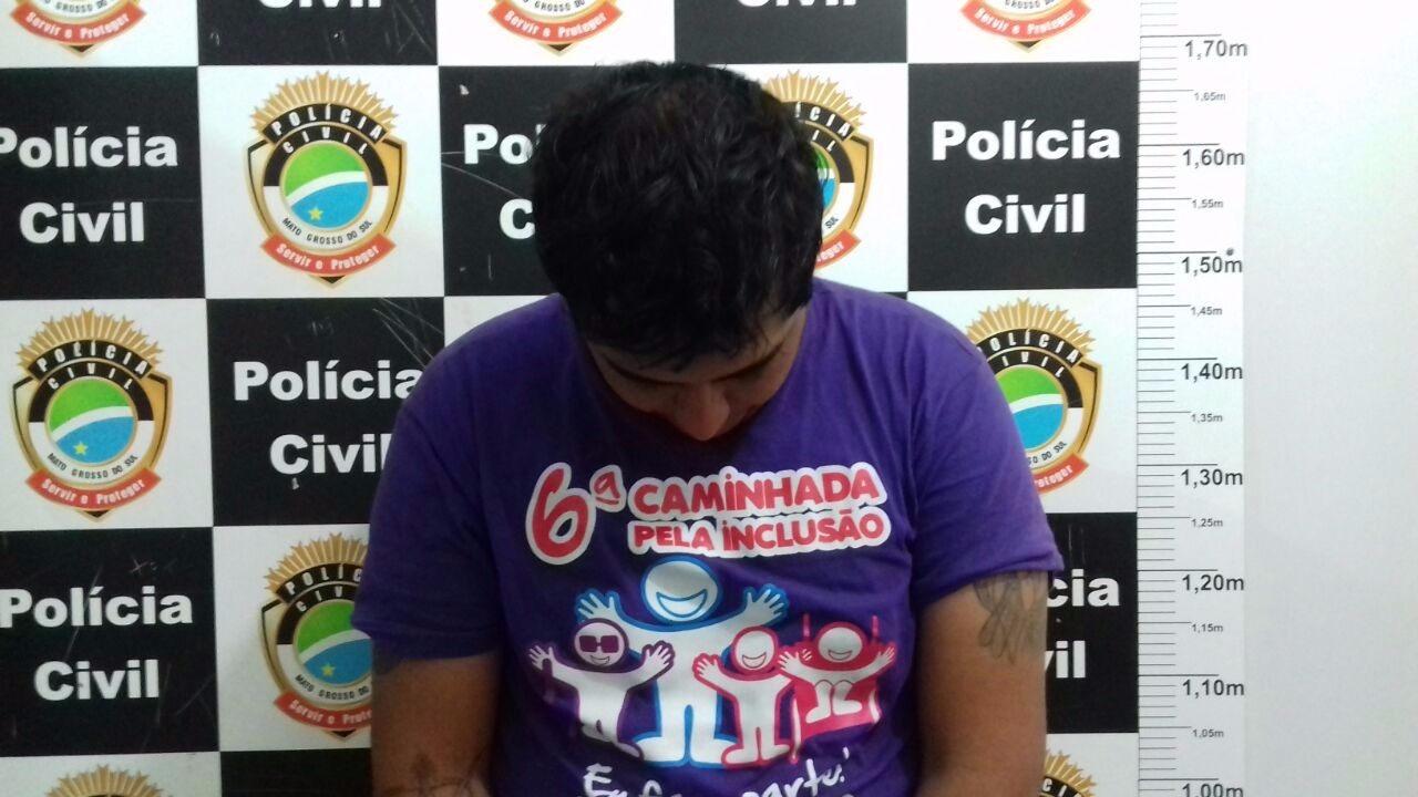 Rapaz foi preso por tráfico de drogas - Foto: Osvaldo Duarte