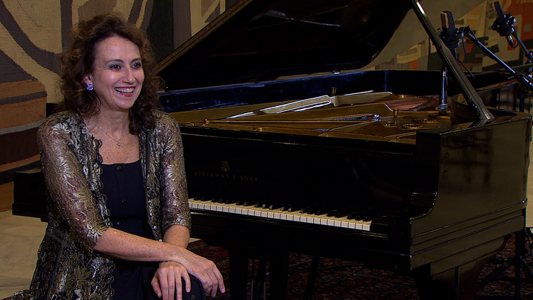 Pianista, Sônia Rubinsky faz concerto gratuito no Glauce Rocha