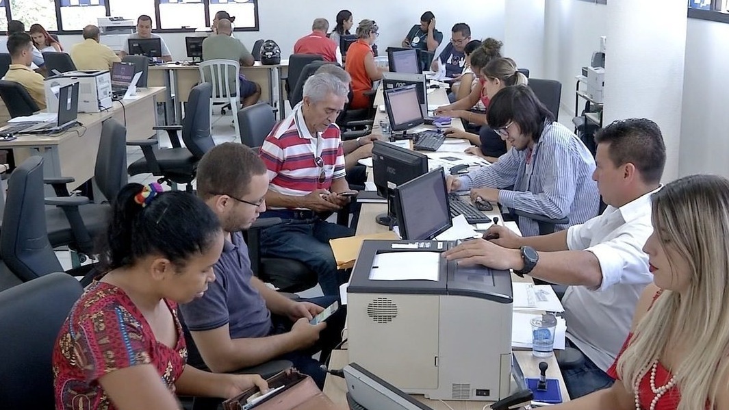Cerca de 2 mil contribuintes pedem devolução da taxa do lixo Cerca de 2 mil contribuintes pedem devolução da taxa do lixo