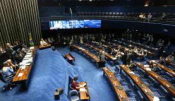 Senadores começarão a discutir PEC do fim do foro privilegiado na próxima semana