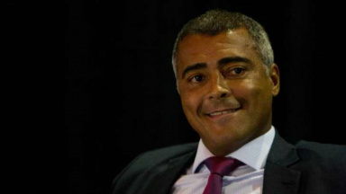 © Gazeta Press Romário vai presidir CPI da CBF