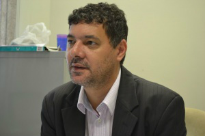 Motorista há 10 anos, acusado de matar jovem não se acidentava há 9 Delegado João Reis Belo diz que condutor vai responder por homicídio culposo. (Foto: Renan Nucci)