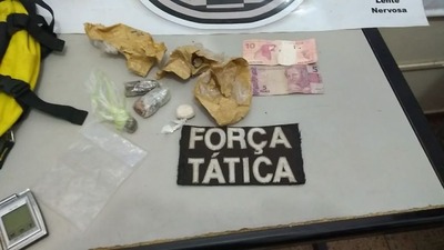 Drogas foram apreendidas pela polícia - Crédito: Osvaldo Duarte

 
