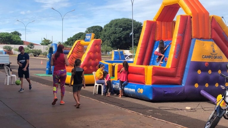 Crianças e adultos aproveitam últimos dias de férias no Parque da Vila Nasser Divulgação