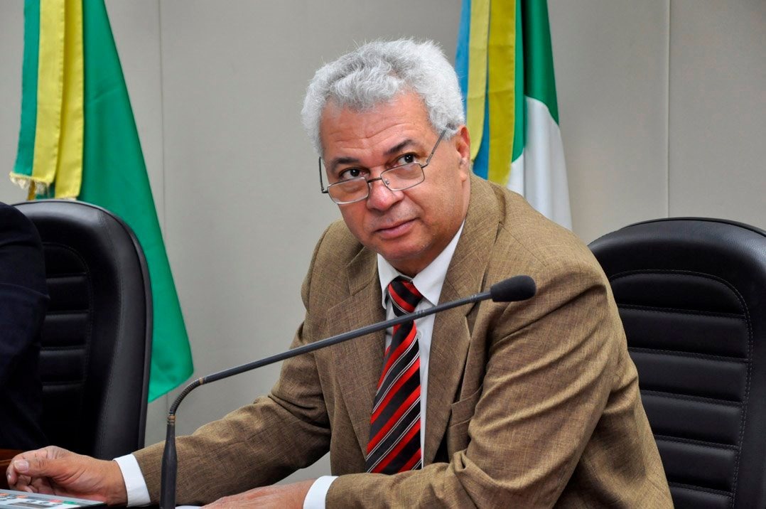Cabo Almi pede recurso do governo para equipar Hospital Regional de Naviraí Divulgação