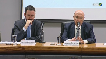 Dyogo Oliveira e Henrique Meirelles falam agora. 